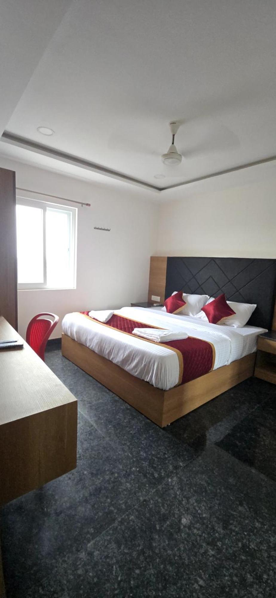 Hotel Shreem Sesha Sai Residency Tiruvannāmalai Zewnętrze zdjęcie