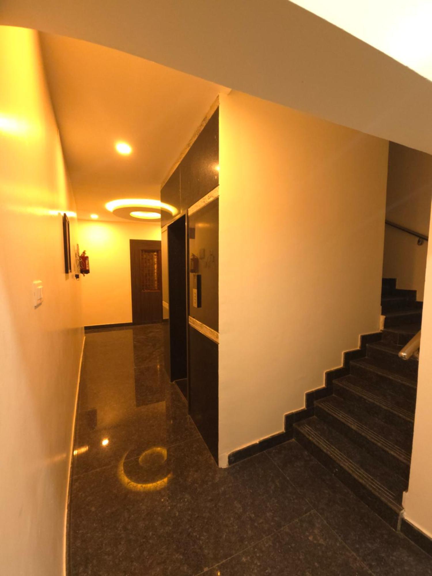 Hotel Shreem Sesha Sai Residency Tiruvannāmalai Zewnętrze zdjęcie