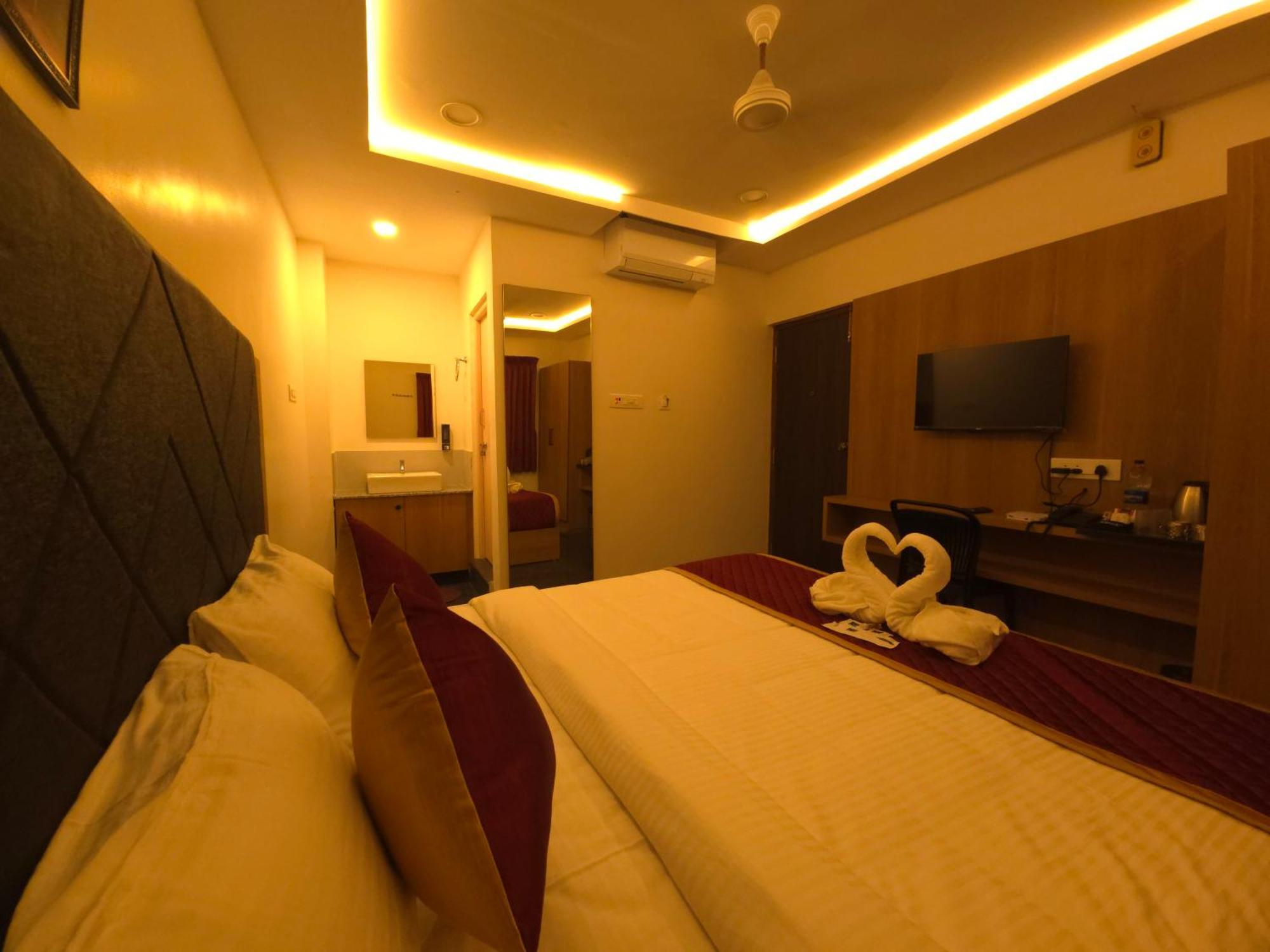 Hotel Shreem Sesha Sai Residency Tiruvannāmalai Zewnętrze zdjęcie
