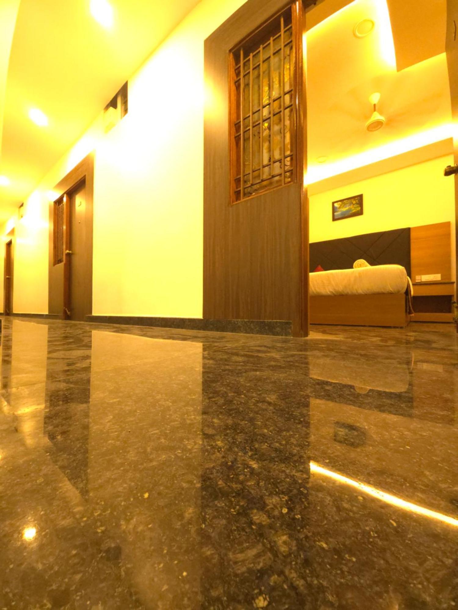 Hotel Shreem Sesha Sai Residency Tiruvannāmalai Zewnętrze zdjęcie